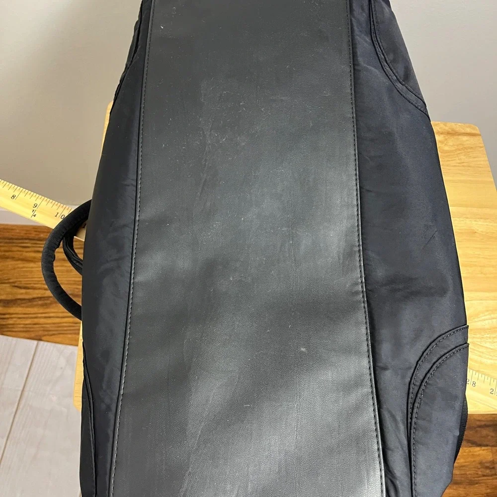 Lululemon Black Nylon Duffel Tote Bag Gym Travel Crossbody Shoulder Bag